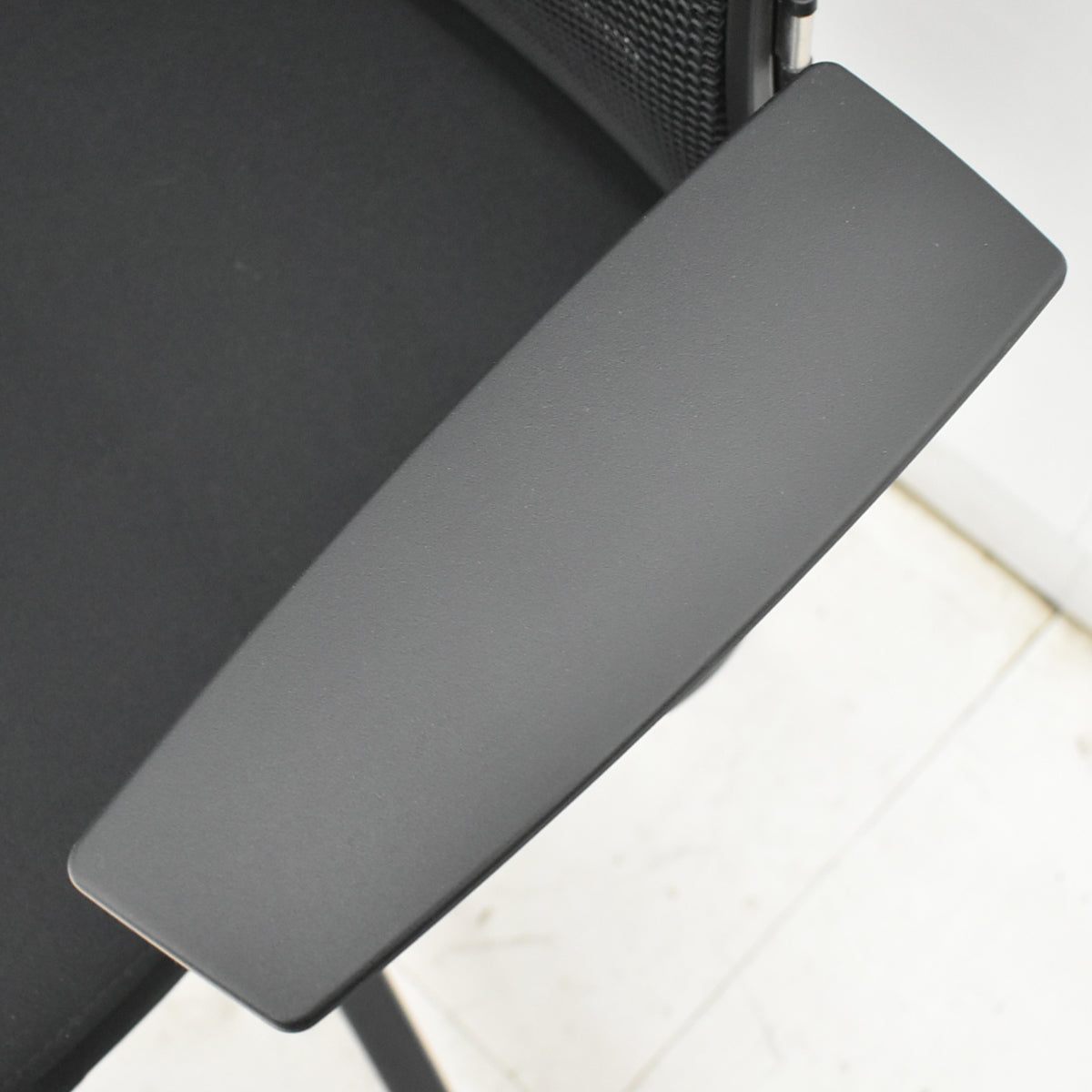 【中古】スチールケース　シンク２　固定肘　ランバーサポート　2026010606【中古オフィス家具】