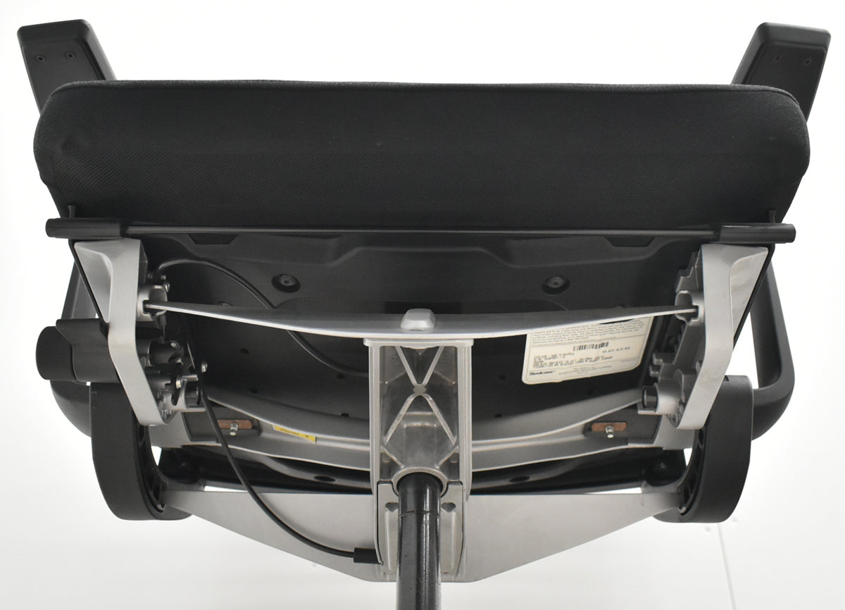 【中古】スチールケース　シンク２　固定肘　ランバーサポート　2026010606【中古オフィス家具】