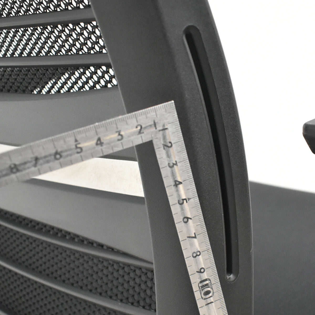 【中古】スチールケース　シンク２　固定肘　ランバーサポート　2026010606【中古オフィス家具】