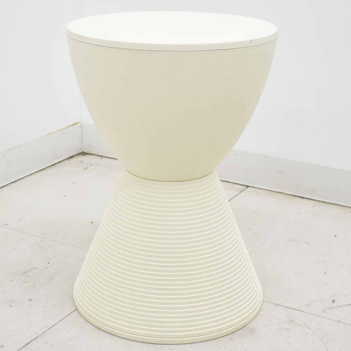 【中古】Kartell プリンスアハ　スツール　高さ430　2026010607 【中古オフィス家具】