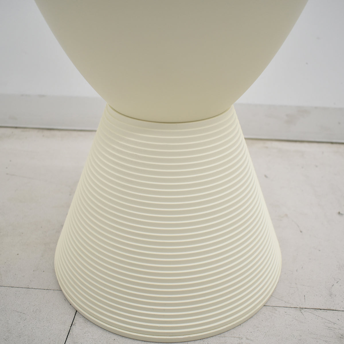 【中古】Kartell プリンスアハ　スツール　高さ430　2026010607 【中古オフィス家具】