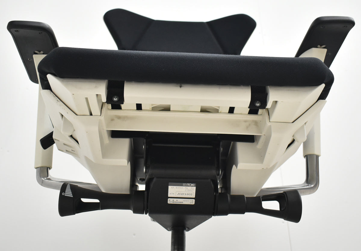 【中古】イトーキ　フリップフラップ　可動肘　ブラック　2026010801【中古オフィス家具】