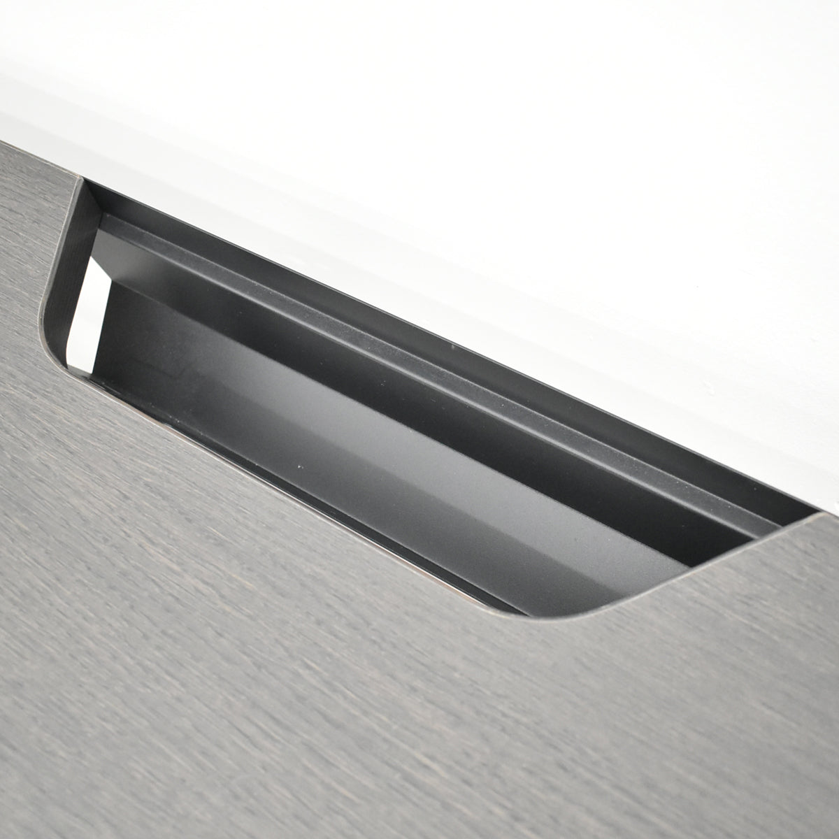 【中古】コクヨ　シークエンス　電動昇降デスク　ベーシックレバータイプ　船底天板　2021年製　幅1150　2026010802【中古オフィス家具】