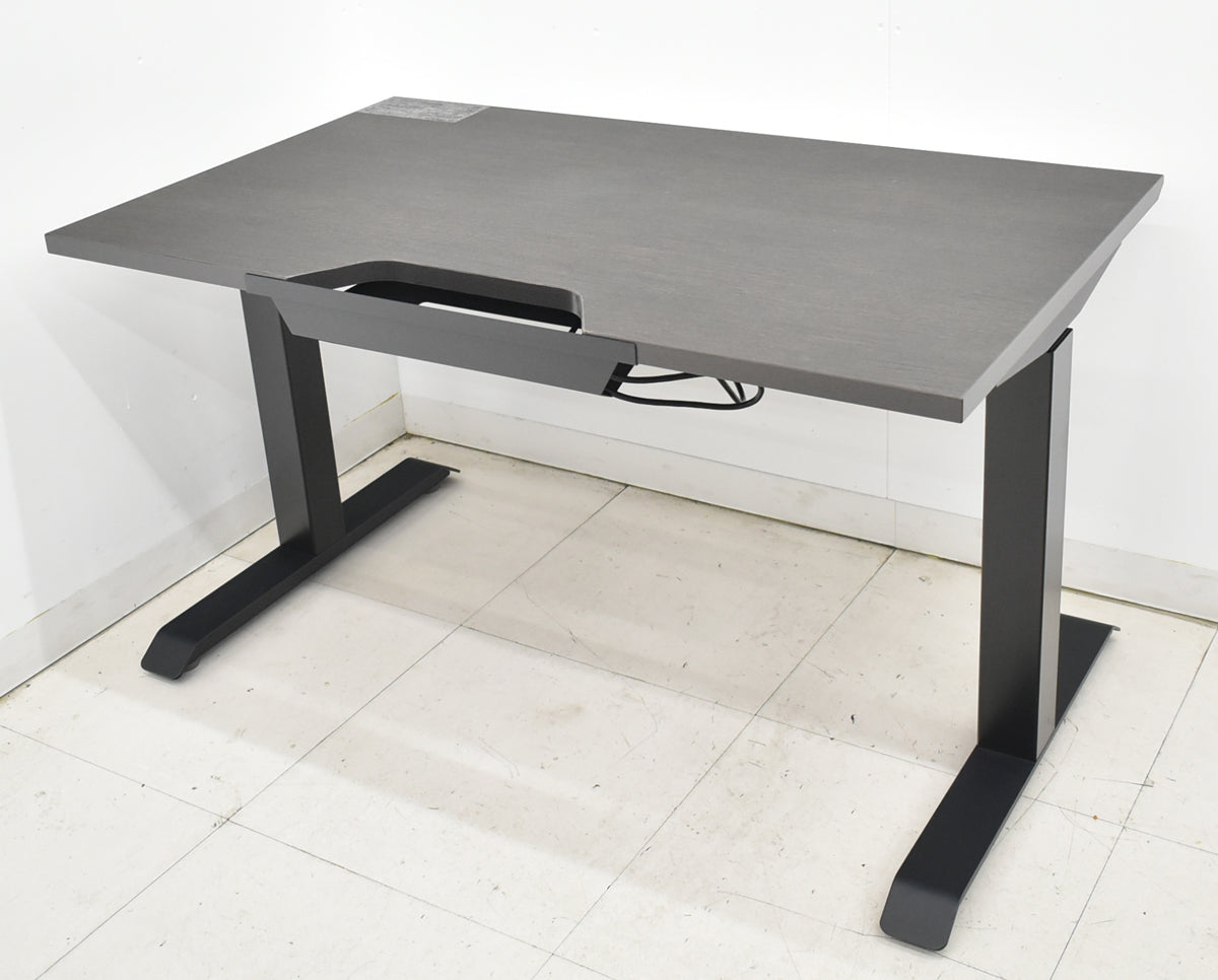 【中古】コクヨ　シークエンス　電動昇降デスク　ベーシックレバータイプ　船底天板　2021年製　幅1150　2026010802【中古オフィス家具】