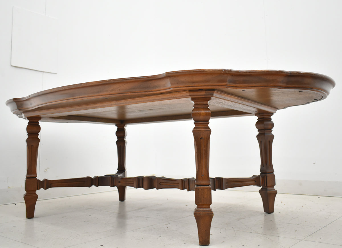 【中古】ドレクセルヘリテイジ　キャメオクラシックス　センターテーブル　カクテルテーブル　幅1345　木製　2026011501【中古オフィス家具】