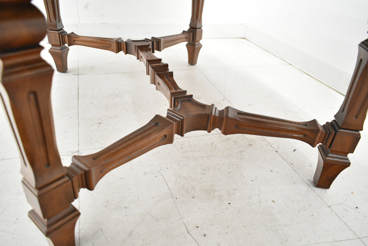 【中古】ドレクセルヘリテイジ　キャメオクラシックス　センターテーブル　カクテルテーブル　幅1345　木製　2026011502【中古オフィス家具】