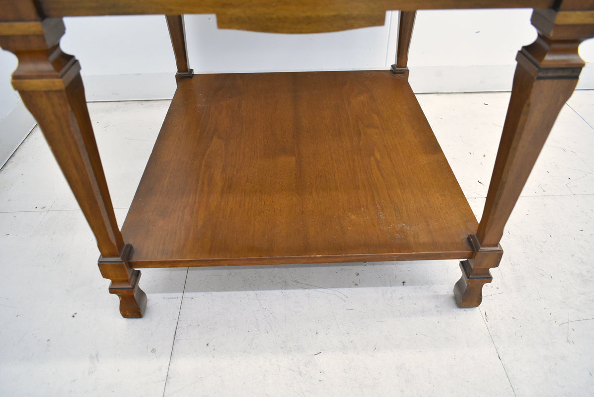 【中古】ドレクセルヘリテイジ　フランチェスカ　エンドテーブル　サイドテーブル　幅590　木製　2026011503【中古オフィス家具】