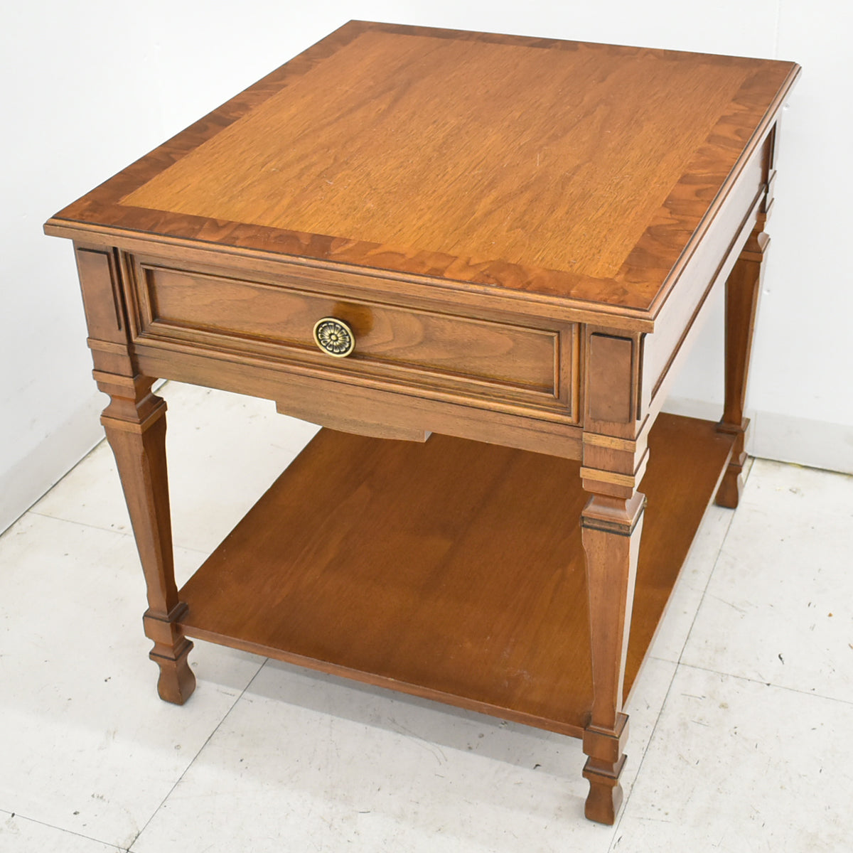 【中古】ドレクセルヘリテイジ　フランチェスカ　エンドテーブル　サイドテーブル　幅590　木製　2026011503【中古オフィス家具】