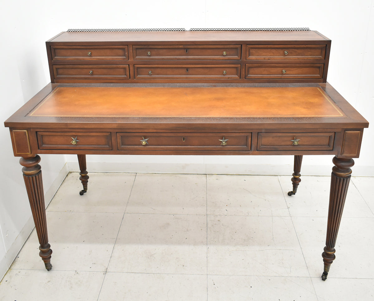 【中古】ドレクセルヘリテイジ　ライティングデスク　アンティーク　幅1345　木製　2026011601【中古オフィス家具】