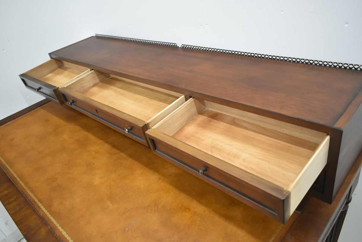 【中古】ドレクセルヘリテイジ　ライティングデスク　アンティーク　幅1345　木製　2026011602【中古オフィス家具】