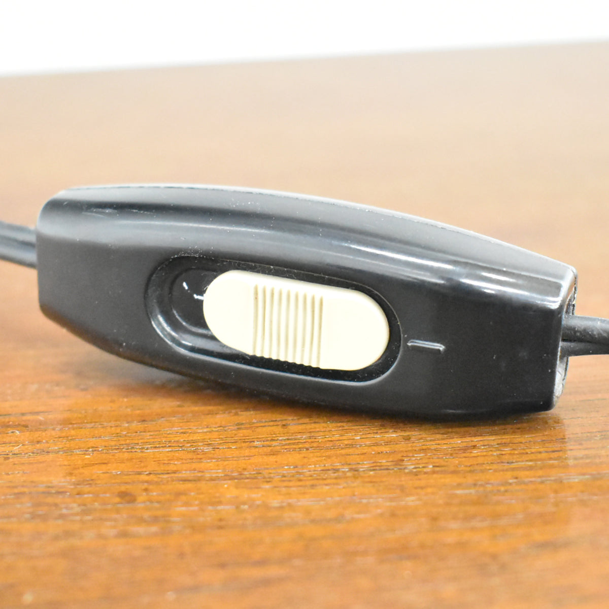 【中古】ドレクセルヘリテイジ　テーブルランプ　卓上照明　直径460　ガラス　2026011901【中古オフィス家具】