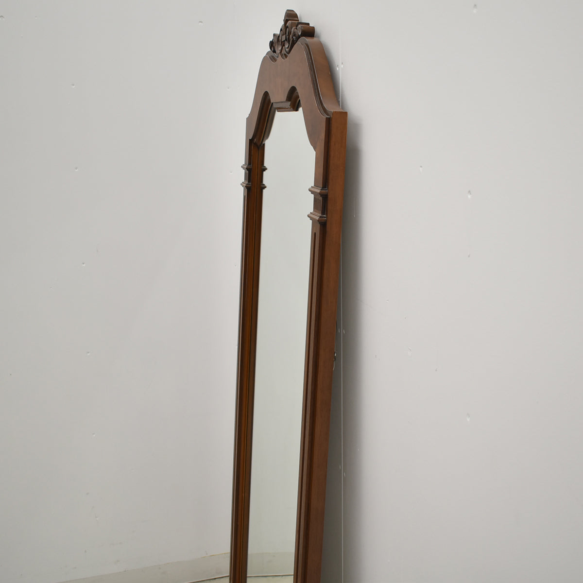 【中古】ドレクセルヘリテイジ　ウォールミラー　姿見　全幅1605　木製　2026011906【中古オフィス家具】