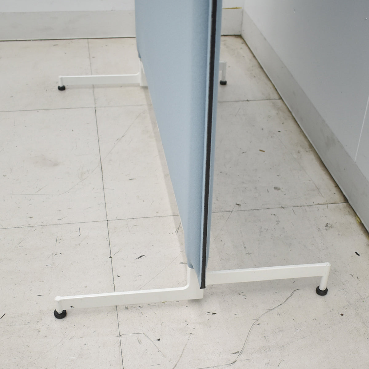 【中古】オカムラ　ライブスパネル（Lives Panel）シリーズ　パーテーション　セージ　幅900　2026012202【中古オフィス家具】