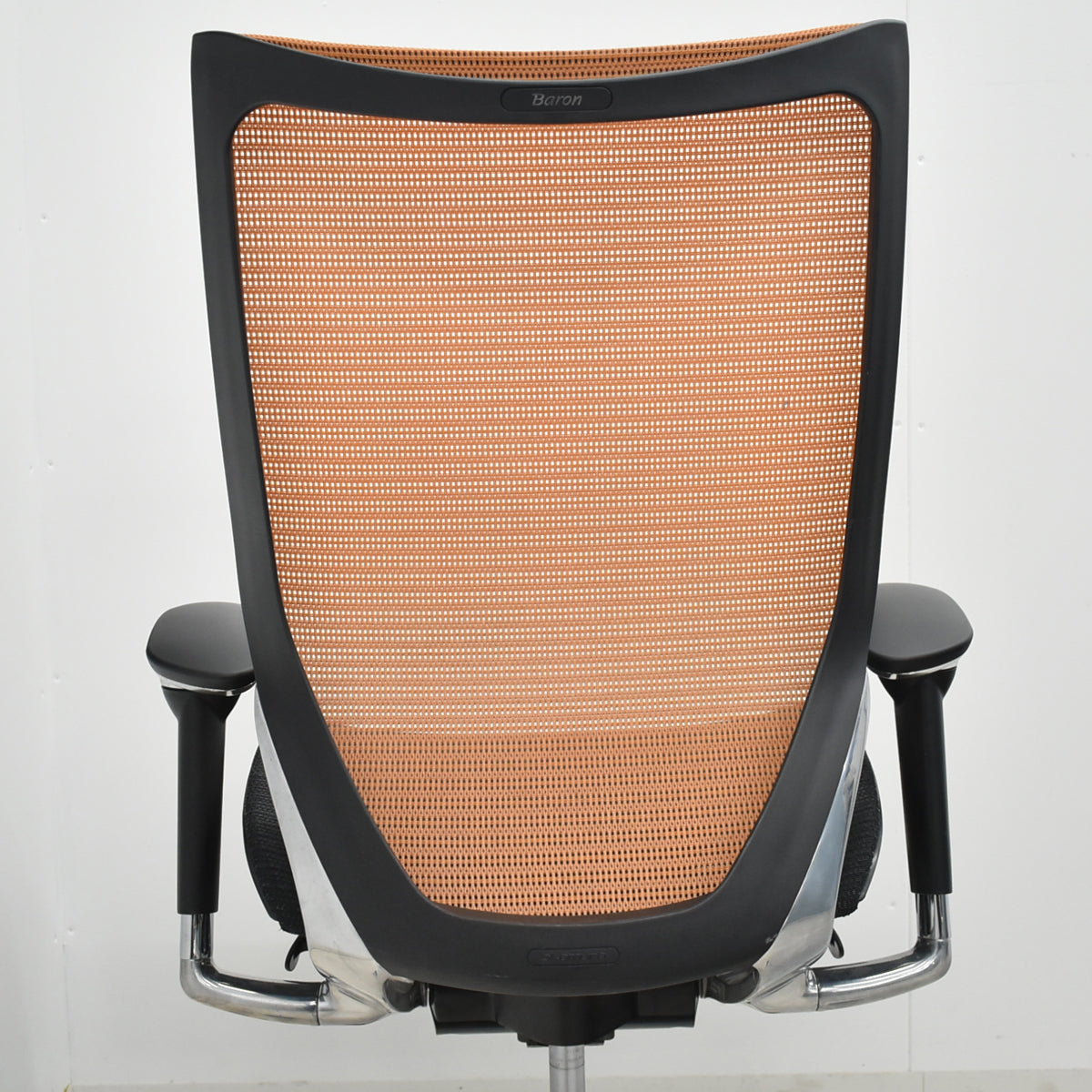 【中古】オカムラ　バロン　ハイバック　可動肘　ポリッシュ　ブラック×オレンジ　肘パッド新品　2026012204【中古オフィス家具】