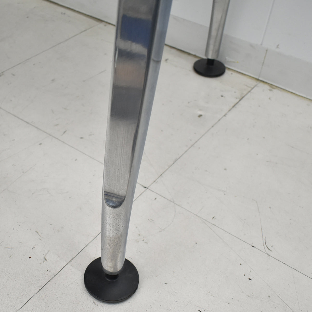 【中古】コクヨ　SAIBI　マネージメントデスク　ポリッシュ脚　幅1400　2026012601【中古オフィス家具】