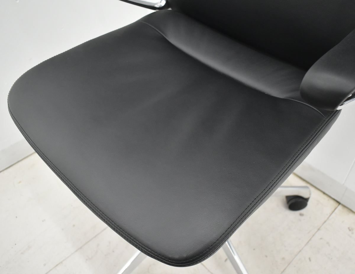 【中古】オカムラ　モードチェア　ハイバック　固定肘　総革張り　2020年製　ブラック　2026012608【中古オフィス家具】