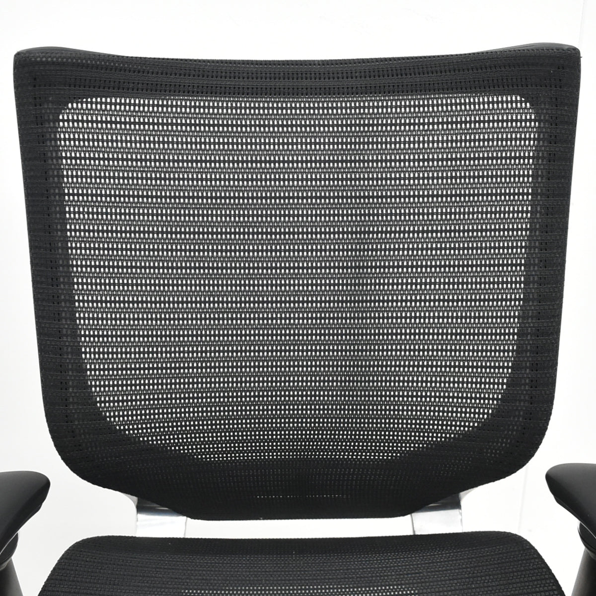 【中古】オカムラ　バロン　ローバック　可動肘　ポリッシュ　昇降ガス新品交換済　ブラック　2026012701【中古オフィス家具】