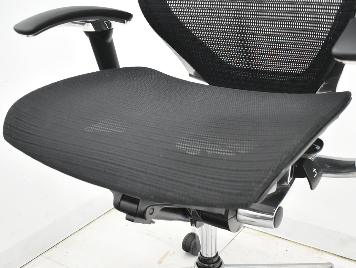 【中古】オカムラ　バロン　ローバック　可動肘　ポリッシュ　昇降ガス新品交換済　ブラック　2026012701【中古オフィス家具】