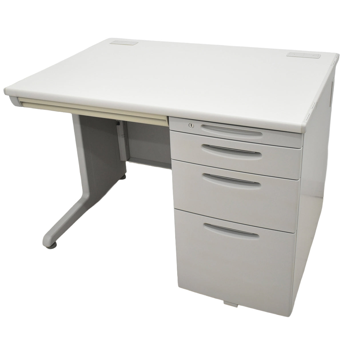 【中古】オカムラ　SDスタンダード片袖デスク　幅1000　2026020401【中古オフィス家具】