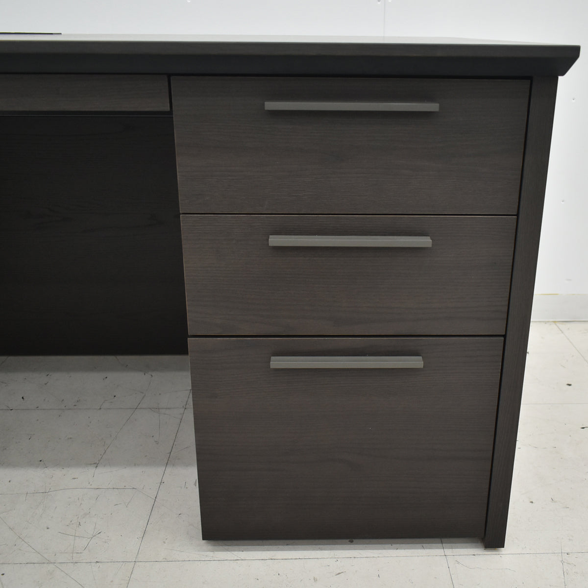 【中古】イトーキ　プロモシリーズ　役員用両袖デスク　幅1800　2026020403【中古オフィス家具】