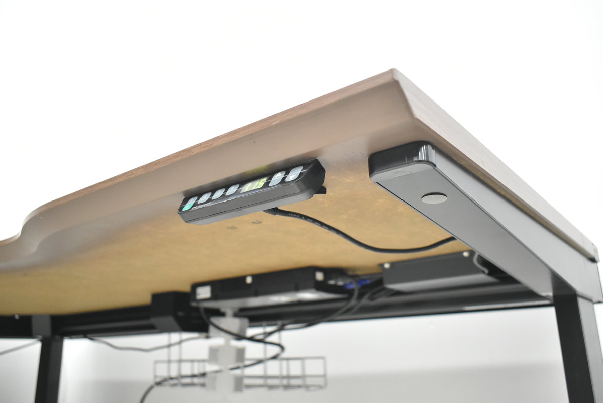 【中古】オカムラ　プロステージクレストUD　電動昇降L型デスク　コントロールスイッチインジゲーターメモリ機能　幅1570　2026020502【中古オフィス家具】