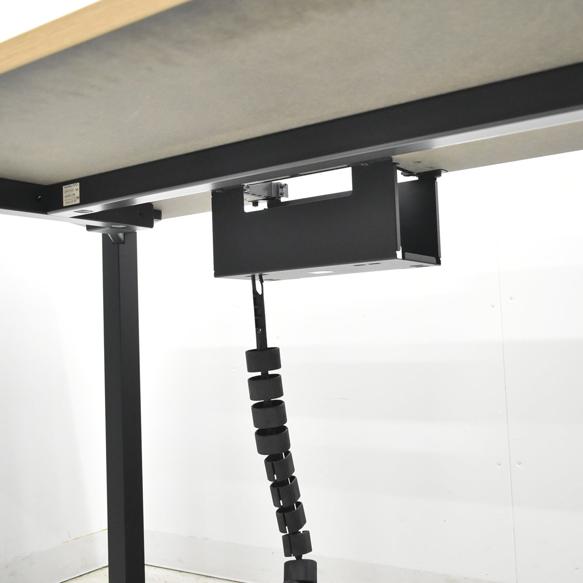 【中古】コクヨ　ワークフィット　デスク　2022年製　幅2000　2026020504【中古オフィス家具】