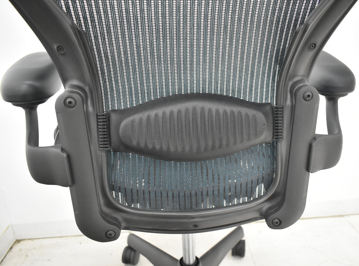 【中古】ハーマンミラー　アーロンチェア　昇降ガス新品交換済　スタンダード　Ｂサイズ　ランバーサポート　グリーン　2026020601【中古オフィス家具】
