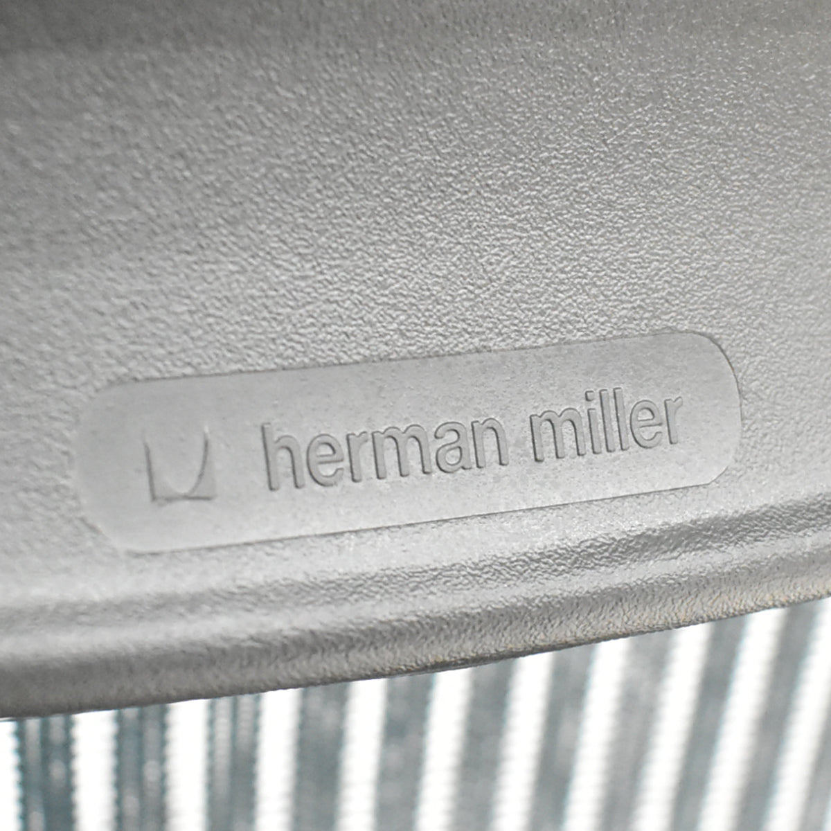 【中古】ハーマンミラー　アーロンチェア　昇降ガス新品交換済　スタンダード　Ｂサイズ　ランバーサポート　グリーン　2026020902【中古オフィス家具】