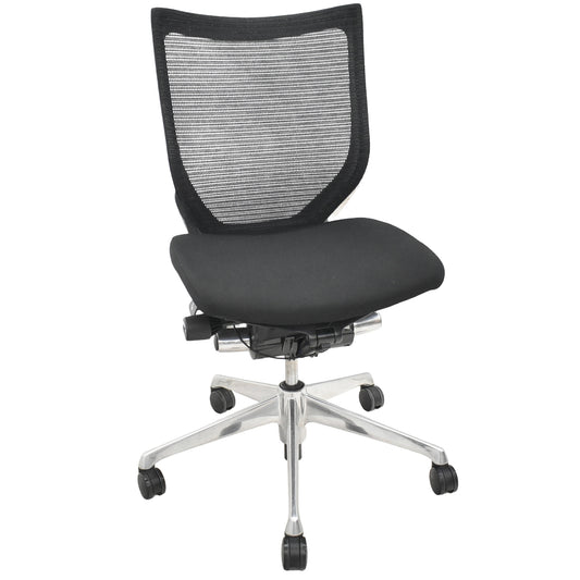 【中古】オカムラ　バロン　ローバック　ポリッシュ脚　肘なし　ブラック　2026020904【中古オフィス家具】