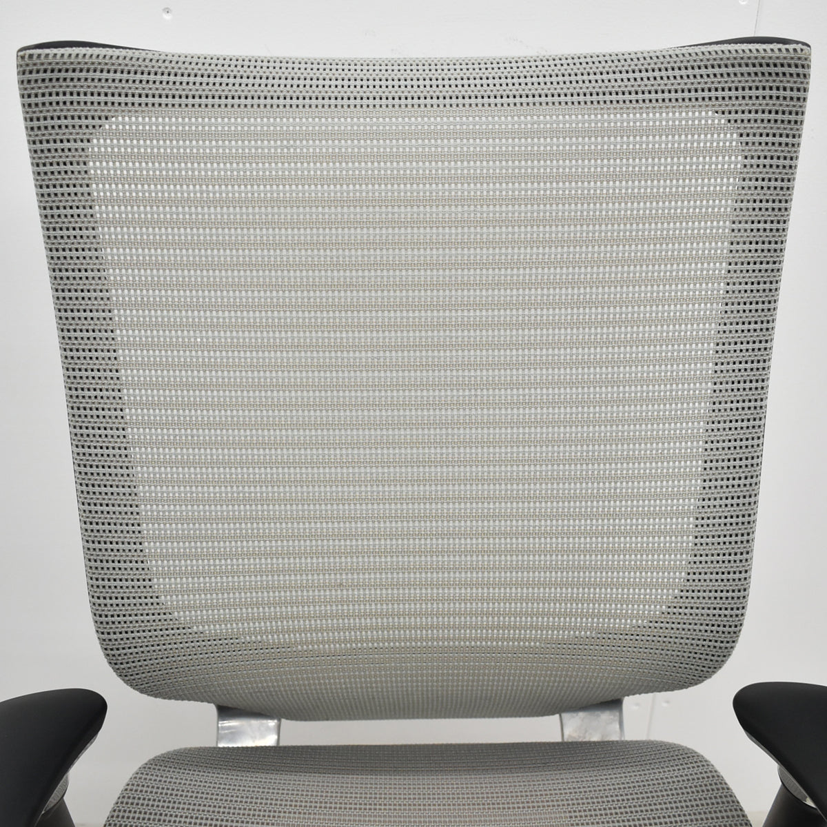 【中古】オカムラ　バロン　ハイバック　可動肘　ポリッシュ　グレー　肘パッド新品　2026020905【中古オフィス家具】