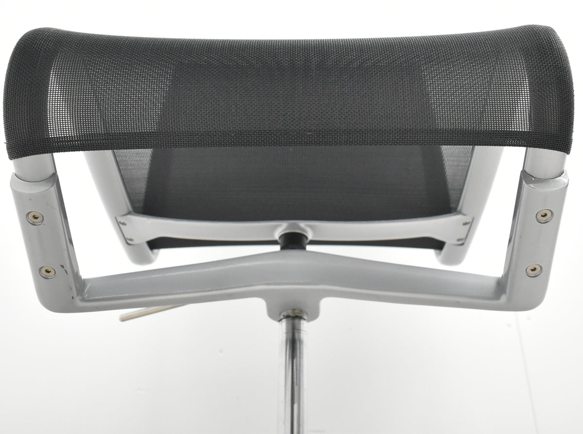 【中古】アリアス　ローリングフレーム　キャスタースウィベルチェア　ブラック　肘なし　2026021002【中古オフィス家具】