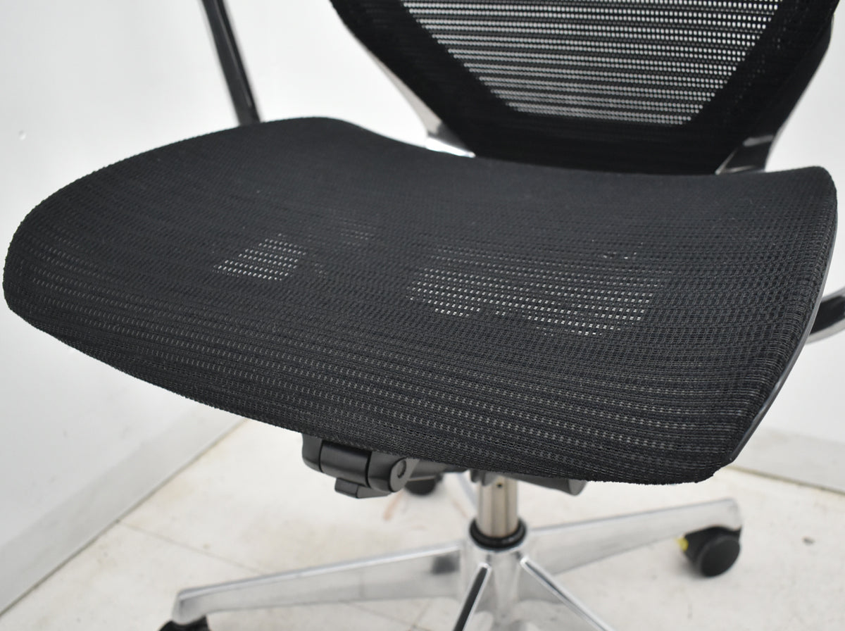 【中古】オカムラ　バロン　肘パッド新品　ハイバック　固定肘　ポリッシュ　ブラック　2026021203【中古オフィス家具】