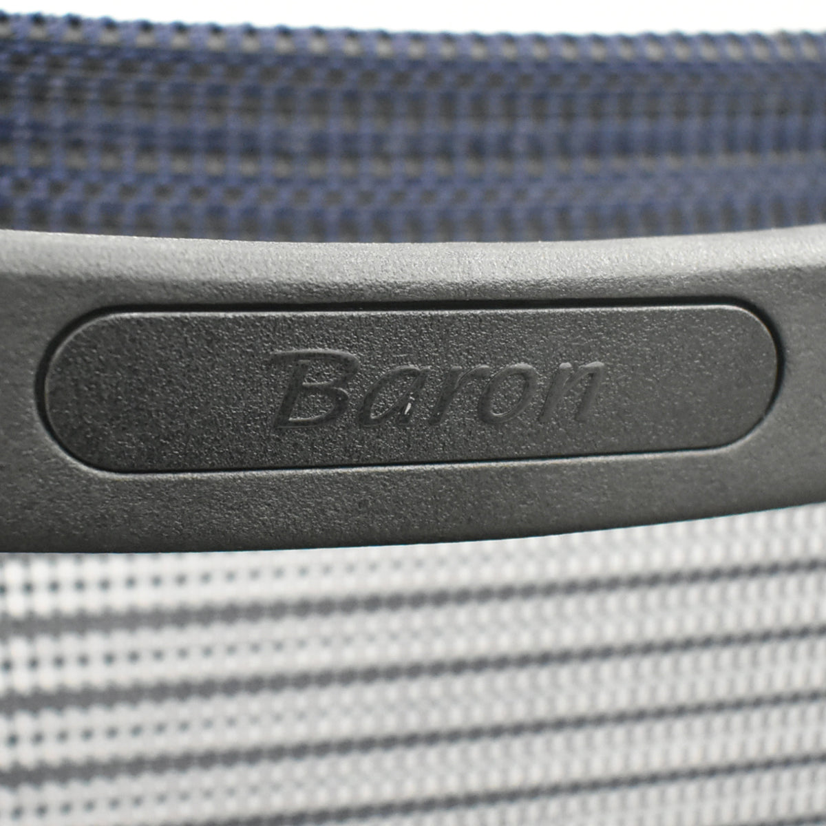 【中古】オカムラ　バロン　肘パッド新品　ハイバック　固定肘　ポリッシュ　ダークブルー　2026021205【中古オフィス家具】