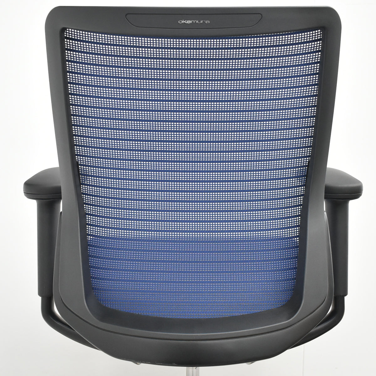 【中古】オカムラ　コーラル　ローバック　可動肘　ミディアムブルー　2026021302【中古オフィス家具】