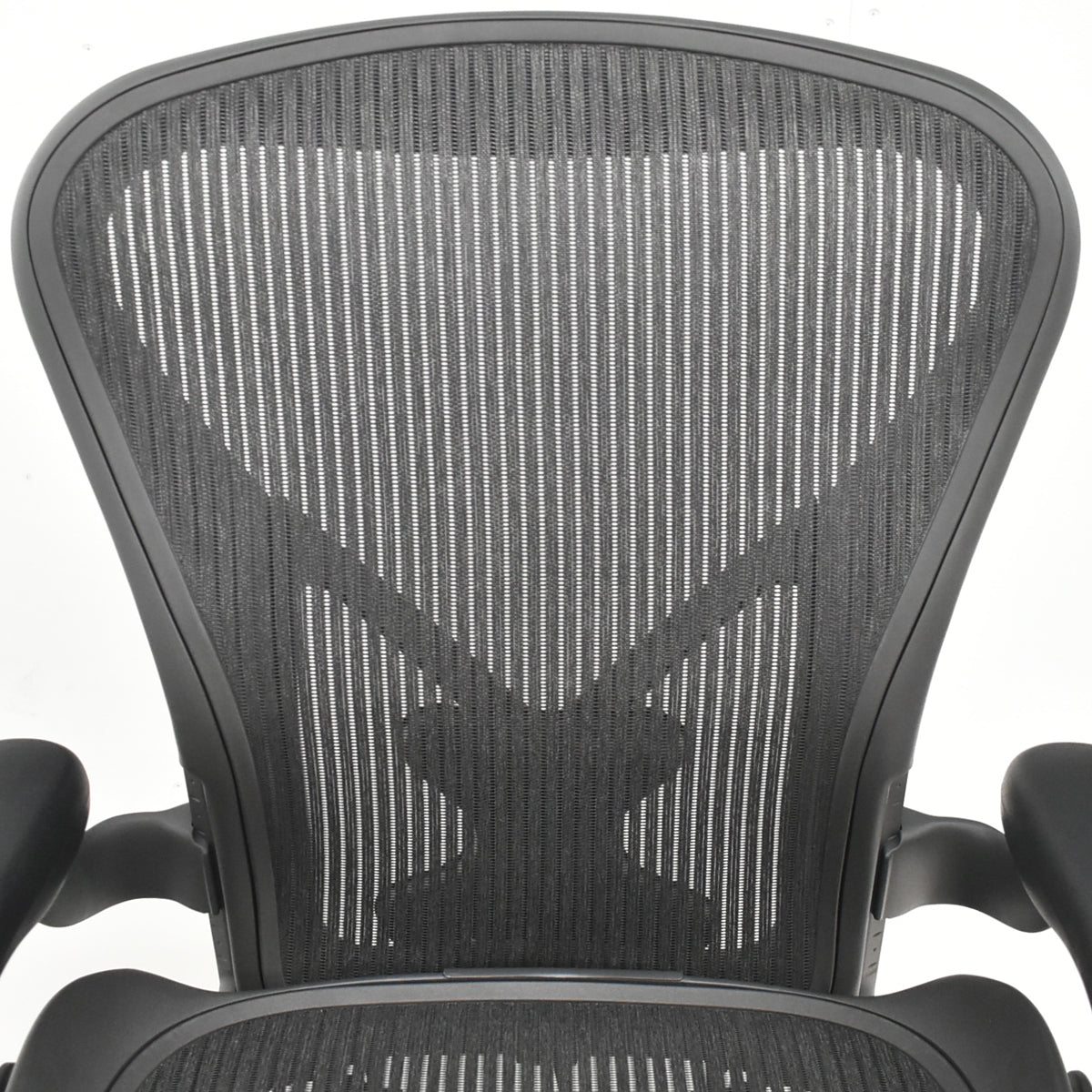 【中古】ハーマンミラー　アーロンチェア　Ｂサイズ　固定肘　ポスチャーフィット　リクライニング範囲調整　ブラック　2026021404【中古オフィス家具】\