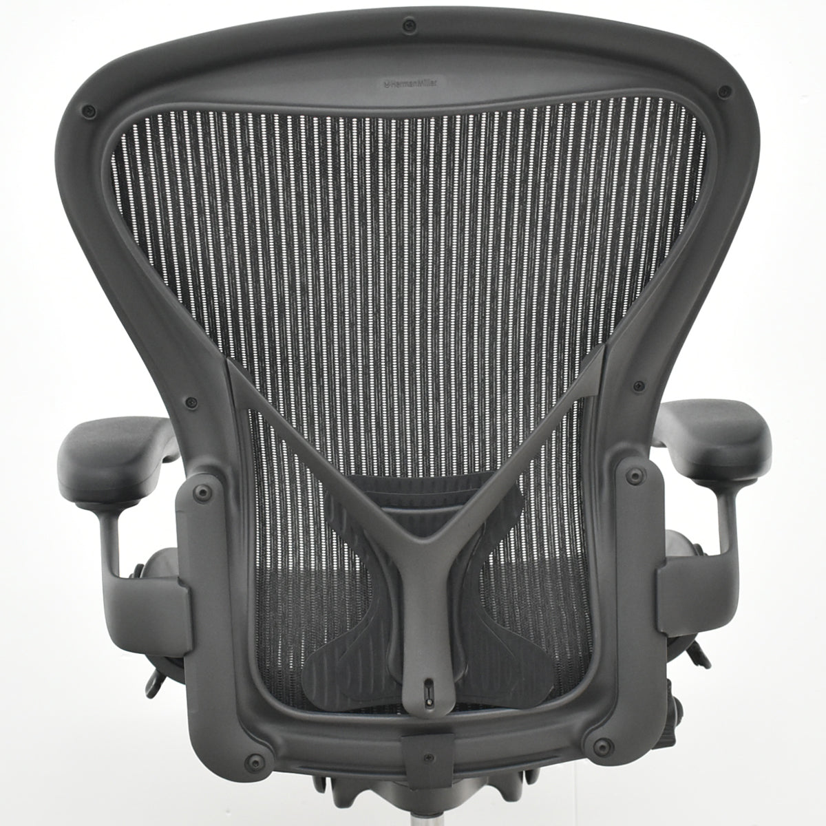 【中古】ハーマンミラー　アーロンチェア　Ｂサイズ　固定肘　ポスチャーフィット　リクライニング範囲調整　ブラック　2026021404【中古オフィス家具】\