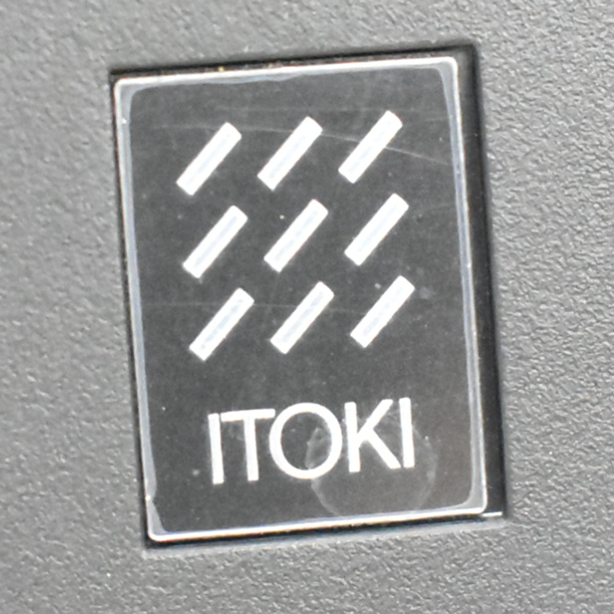 【中古】イトーキ　スピーナ　固定肘　シルバー脚　ブラック　2026021406【中古オフィス家具】