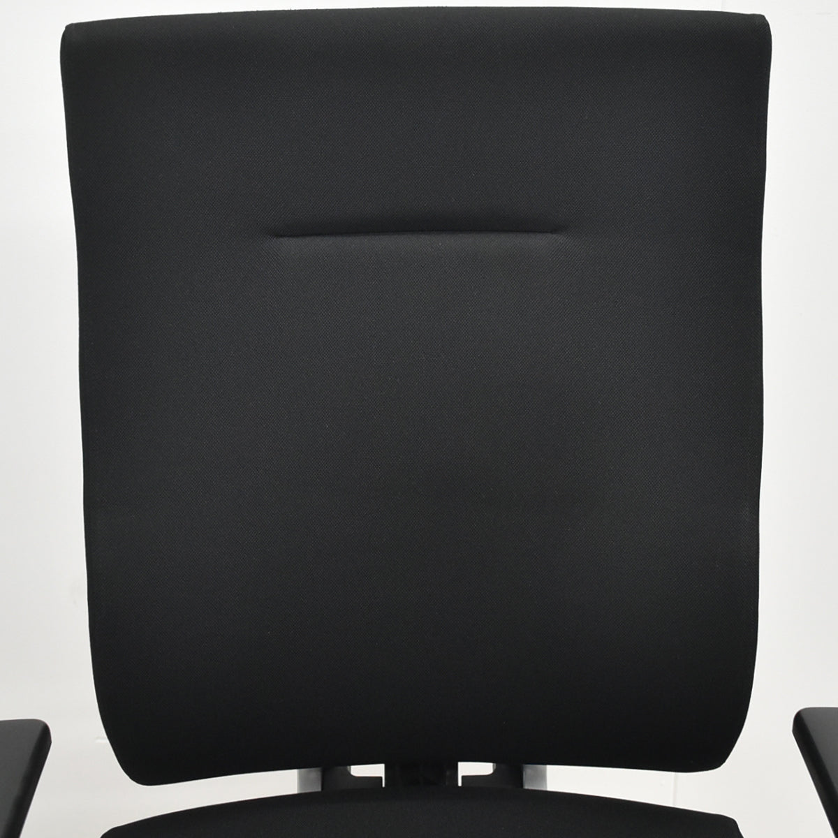 【中古】イトーキ　スピーナ　固定肘　シルバー脚　ブラック　2026021406【中古オフィス家具】