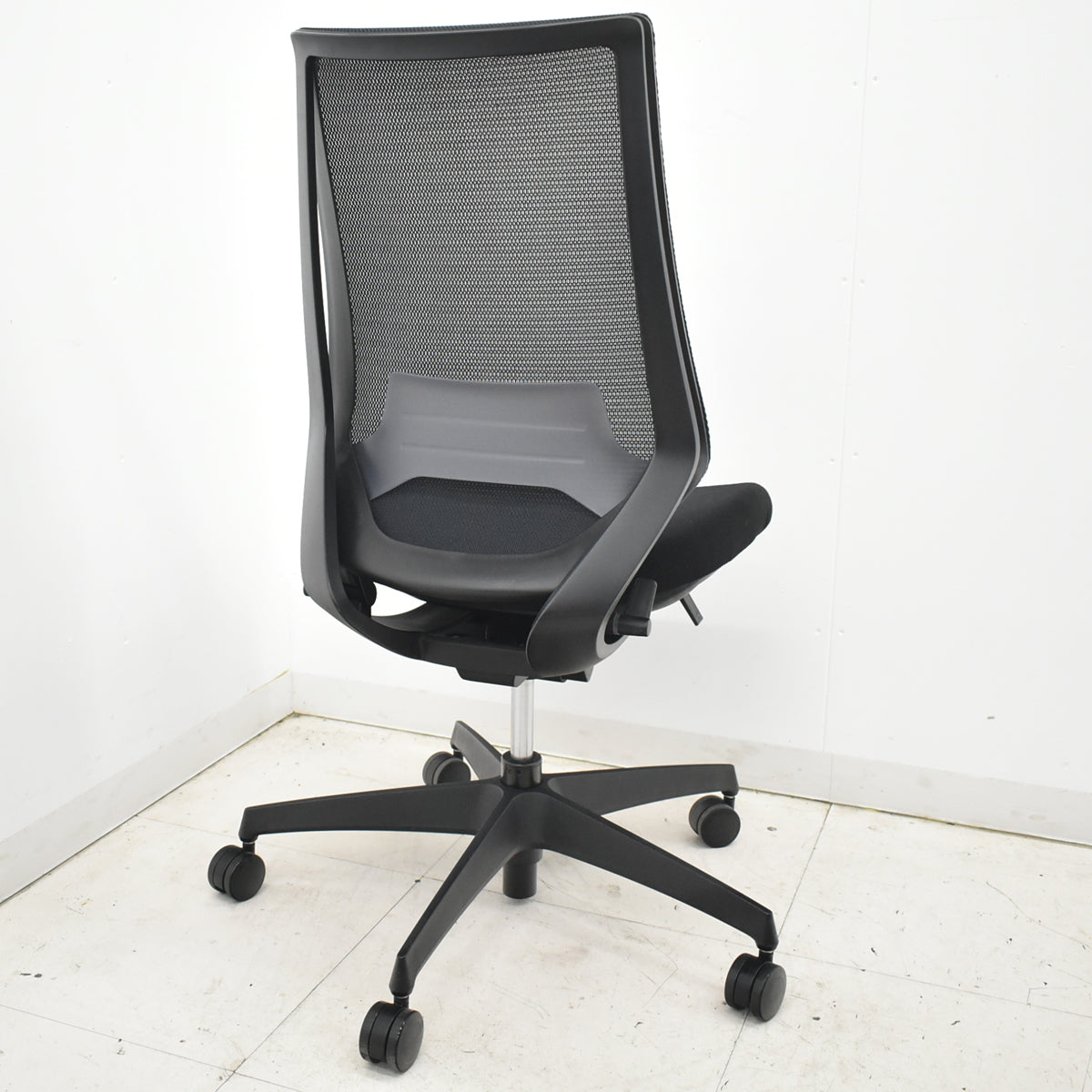 【中古】コクヨ　デュオラ　肘なし　ウレタンキャスター　ランバーサポート　2019年製　2026021602【中古オフィス家具】