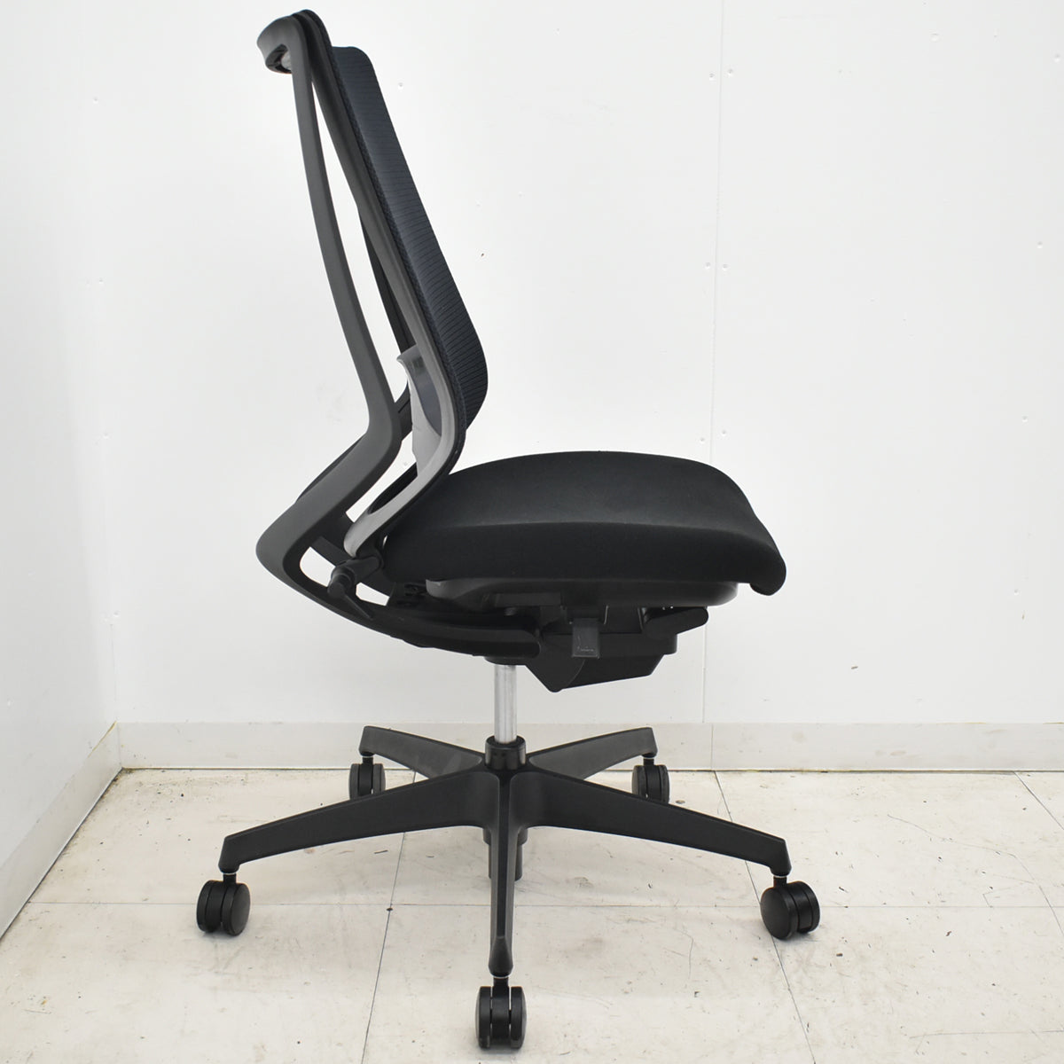 【中古】コクヨ　デュオラ　肘なし　ウレタンキャスター　ランバーサポート　2019年製　2026021603【中古オフィス家具】