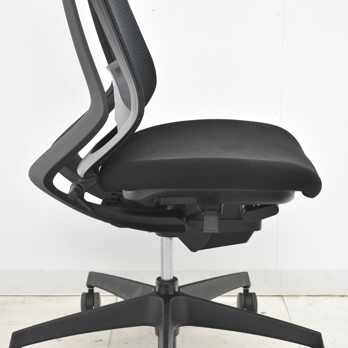 【中古】コクヨ　デュオラ　肘なし　ウレタンキャスター　ランバーサポート　2019年製　2026021603【中古オフィス家具】