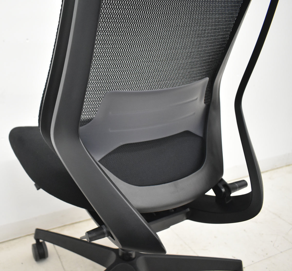 【中古】コクヨ　デュオラ　肘なし　ウレタンキャスター　ランバーサポート　2019年製　2026021603【中古オフィス家具】