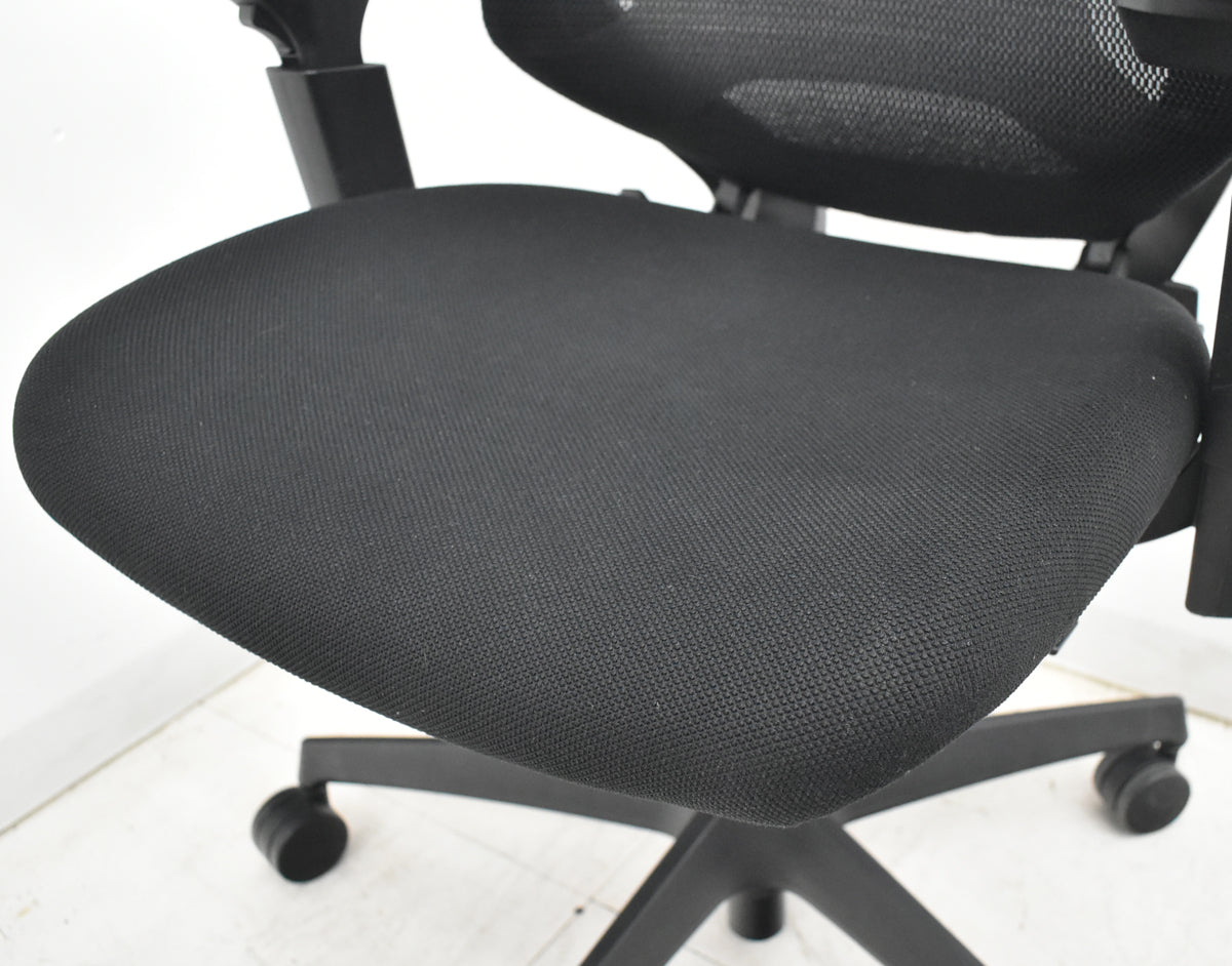 【中古】コクヨ　デュオラ　可動肘　ナイロンキャスター　ランバーサポート　ハンガー　2019年製　2026021605【中古オフィス家具】