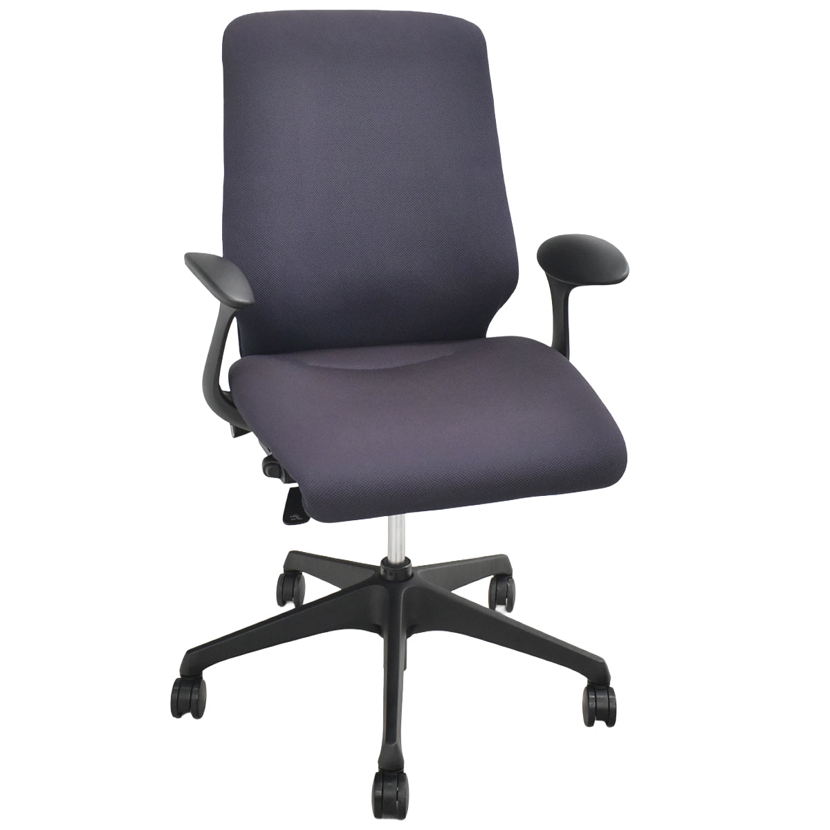 【中古】オカムラ　スフィア　固定肘　ナイロンキャスター　2022年製　2026021606【中古オフィス家具】