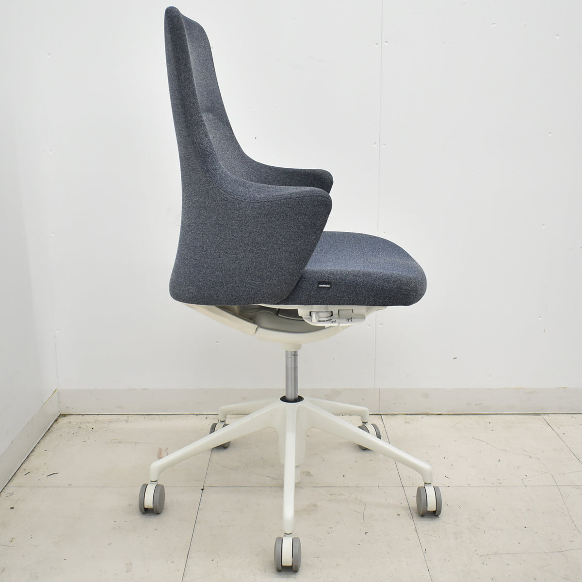 【中古】 オカムラ　ライブス　ワークチェアシリーズ　ハイバック　2020年製　2026021702【中古オフィス家具】