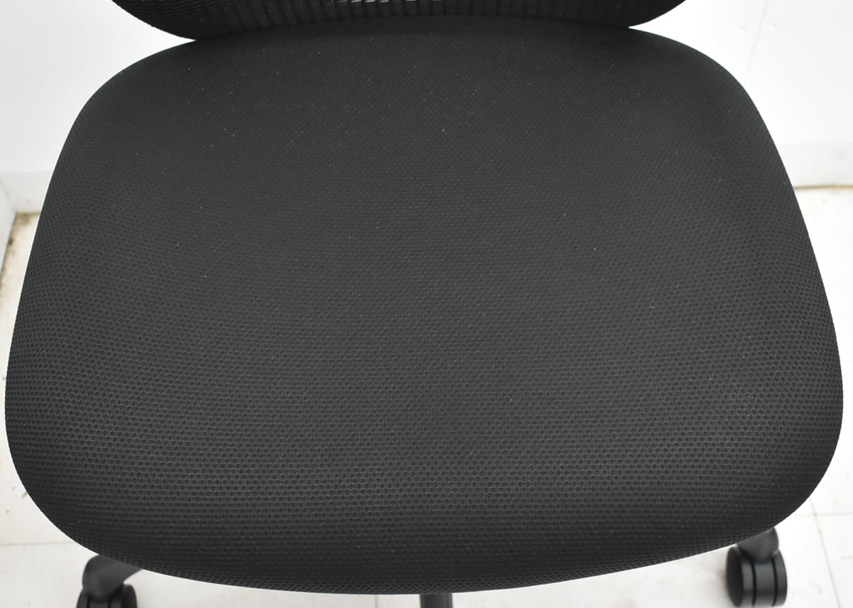 【中古】オカムラ　シルフィー　ハイバック　肘なし　前傾機能　バックカーブアジャスト　2021年製　ブラック　2026021801【中古オフィス家具】