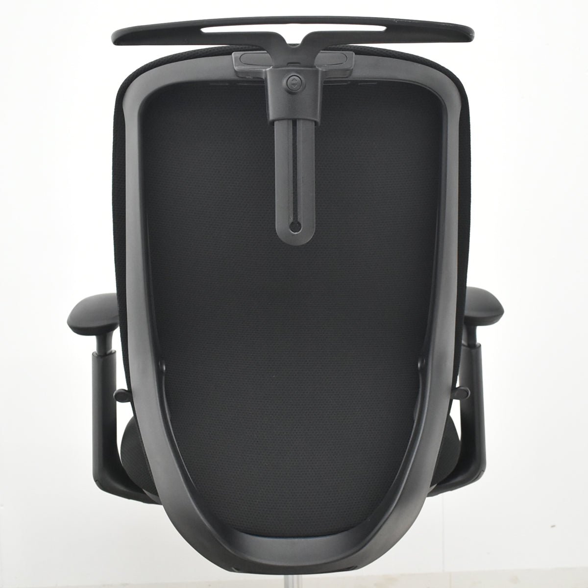 【中古】オカムラ　シルフィー　ハイバック　可動肘　前傾機能　バックカーブアジャスト　ハンガー　2020年製　ブラック　2026021802【中古オフィス家具】