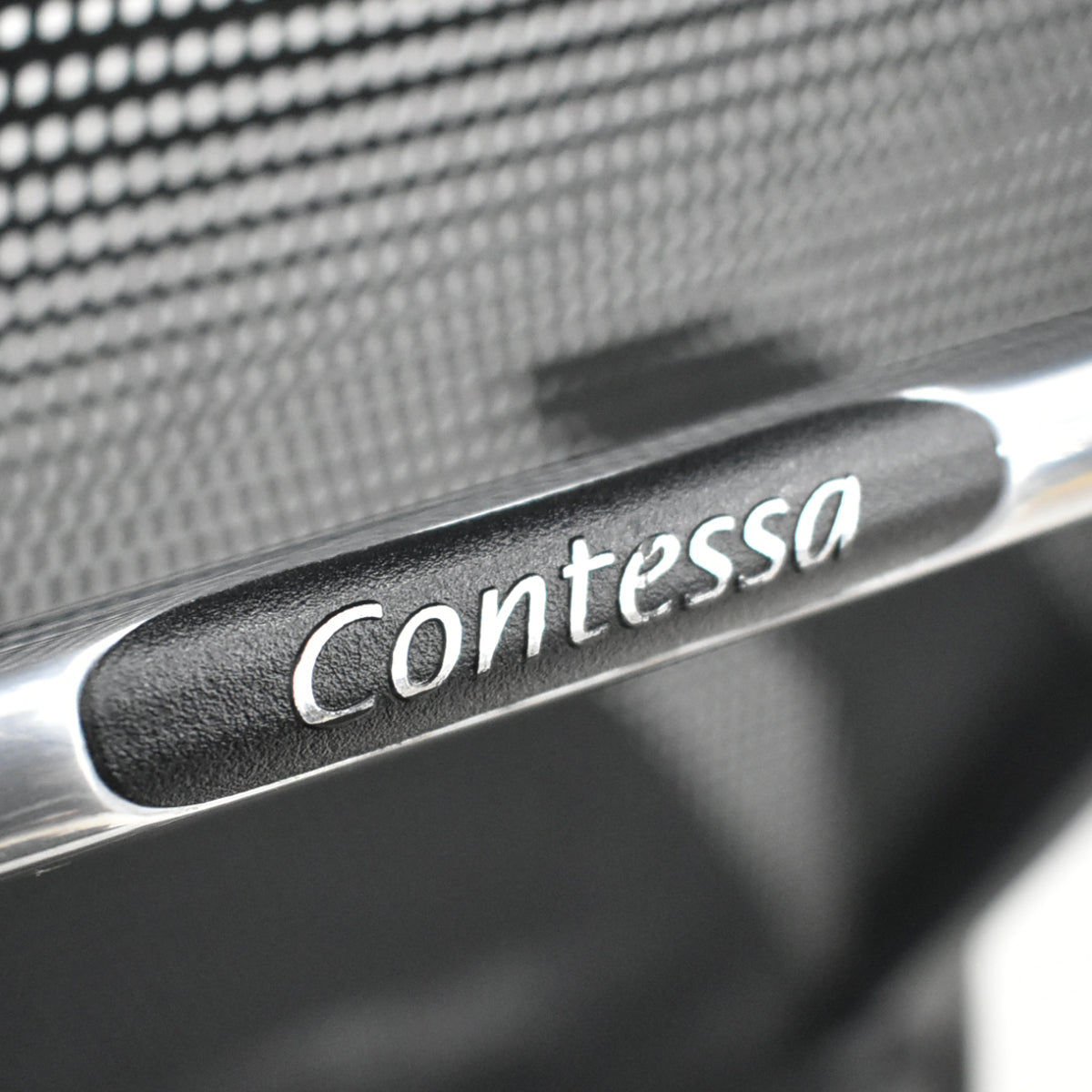 【中古】オカムラ　コンテッサ　可動肘　ランバーサポート　ポリッシュ　ブラック　2026030408【中古オフィス家具】