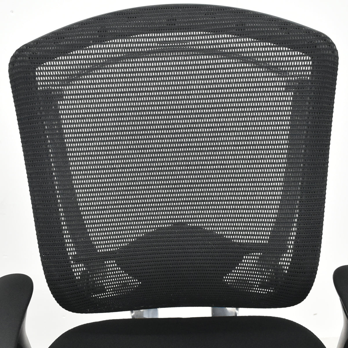 【中古】オカムラ　コンテッサ　可動肘　ランバーサポート　ポリッシュ　ブラック　2026030408【中古オフィス家具】