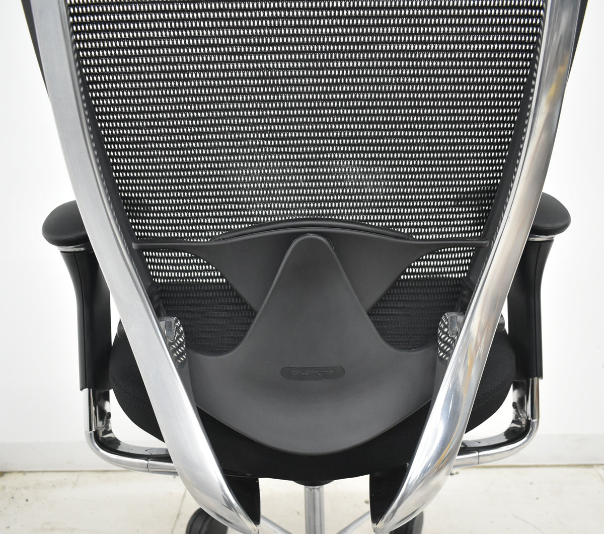 【中古】オカムラ　コンテッサ　可動肘　ランバーサポート　ポリッシュ　ブラック　2026030408【中古オフィス家具】